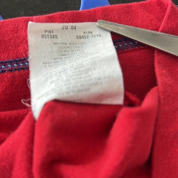 Levi’s Jeans Y2K Red Tab Relaxed Fit Red Graphic Short Sleeve T-Shirt - Picture 13 of 13